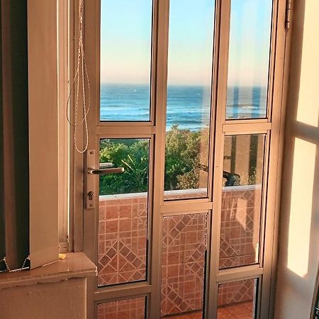 Breezy Seaview- On The Beach Amanzimtoti Bagian luar foto