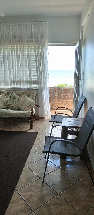 Breezy Seaview- On The Beach Amanzimtoti Bagian luar foto